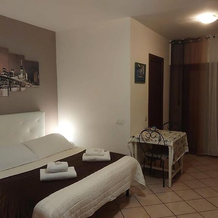 Cozy Studio - Monolocale - Fiumicino Aeroporto E Fiera - Self Check-In Екстериор снимка